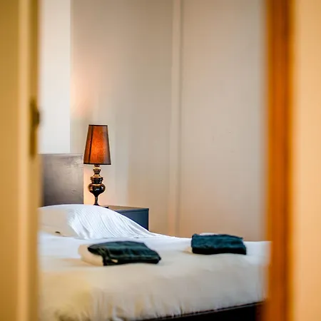 Holiday home Groepswoning 5 Slaapkamers 2 Badkamers 3 Toiletten *