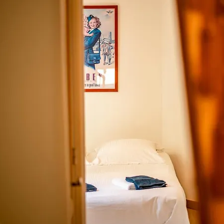 Holiday home Groepswoning 5 Slaapkamers 2 Badkamers 3 Toiletten Ostend
