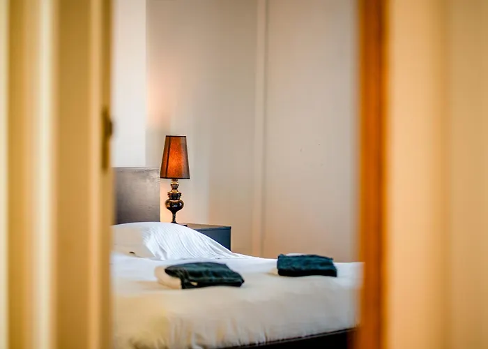 Σπίτι διακοπών House With 5 Bedrooms - Ideal For Families & Groups *