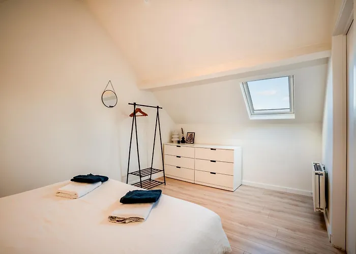 Casa de Férias House With 5 Bedrooms - Ideal For Families & Groups Ostend