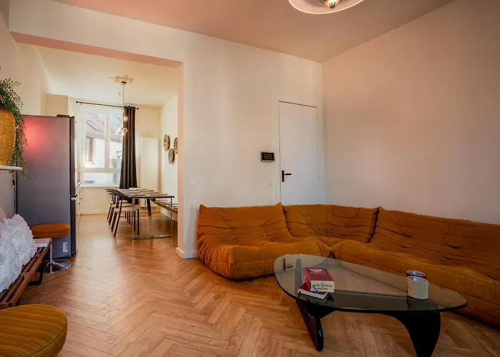 House With 5 Bedrooms - Ideal For Families & Groups Casa de Férias *