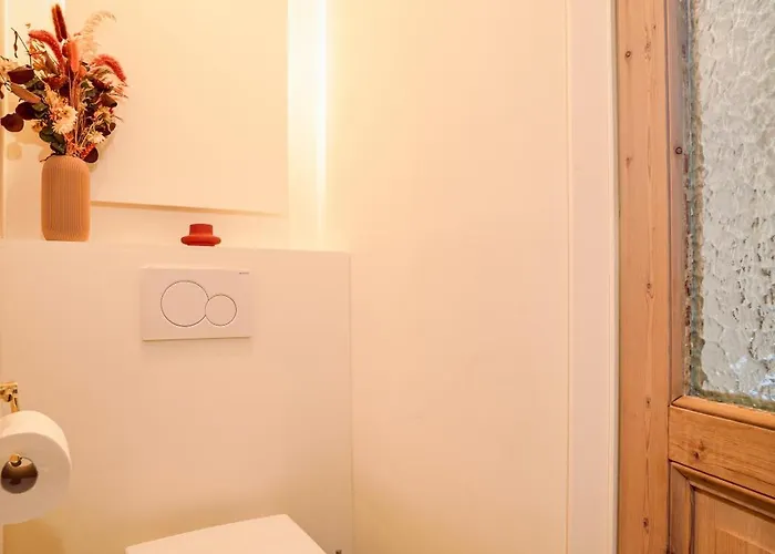 House With 5 Bedrooms - Ideal For Families & Groups