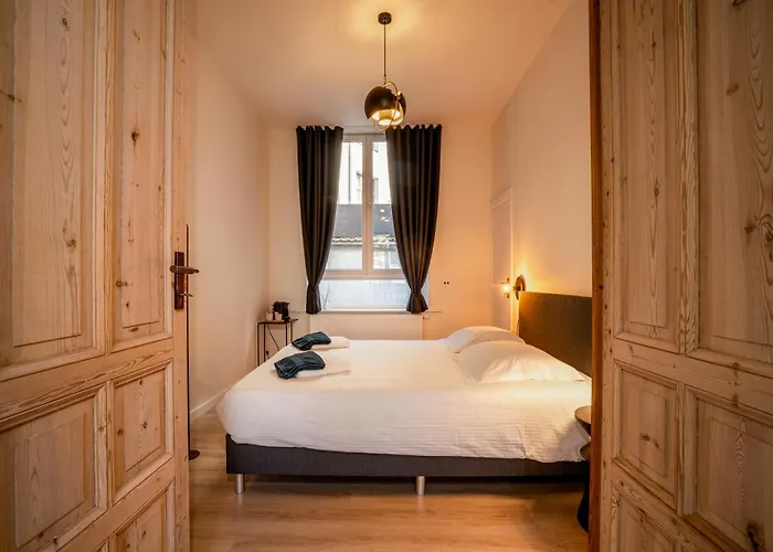 House With 5 Bedrooms - Ideal For Families & Groups Casa de Férias Ostend